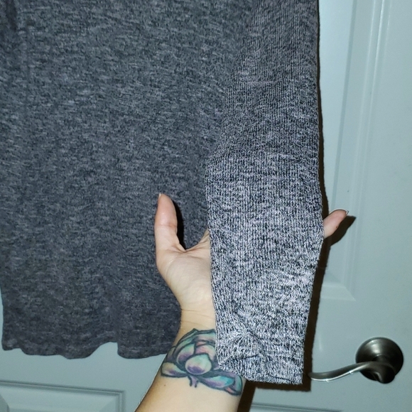 Sweater - Picture 7 of 8